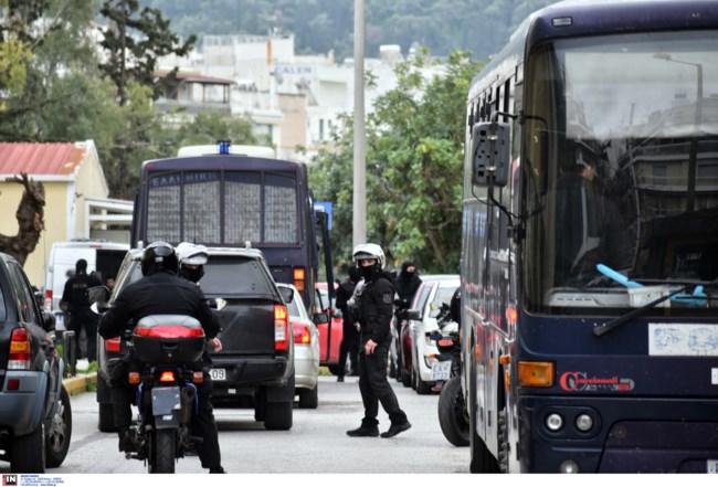 Οι τρομο-γκάφες της "Σύμπραξης Εκδίκησης" και η οργή του 36χρονου αρχηγού: "Καλά ρε μ@@@ς, πόσο δύσκολο είναι;"