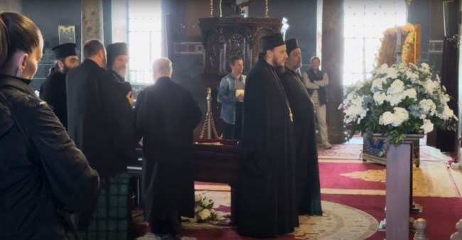 ΜΗΤΡΟΠΟΛΙΤΗΣ ΑΝΘΙΜΟΣ ΛΑΙΚΟ ΠΡΟΣΚΥΝΗΜΑ