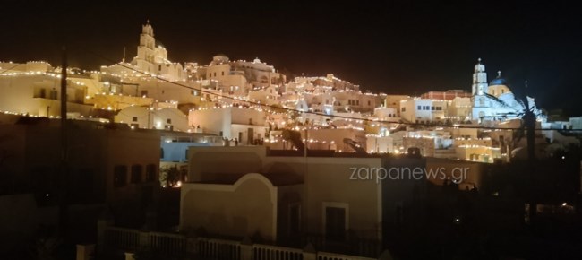 Η "Φλεγόμενη Μεγάλη Παρασκευή" – Εντυπωσιακό θέαμα στη Σαντορίνη [εικόνες]