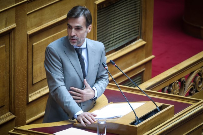 Η Ελενα Ακρίτα σχολιάζει τη μεταγραφή Χουρδάκη στο ΠΑΣΟΚ: Μπράβο τους που δέχονται όλους τους γυρολόγους βουλευτές