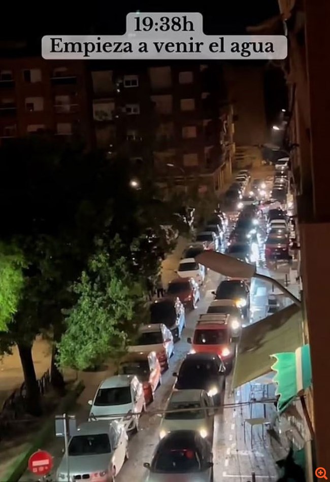 ΒΑΛΕΝΘΙΑ ΠΛΗΜΜΥΡΕΣ