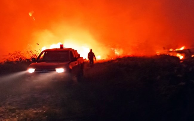 Φωτιά στην Καβάλα: Μεγάλη πυρκαγιά στην Κεραμωτή - Ισχυροί άνεμοι στην περιοχή [εικόνες - βίντεο]