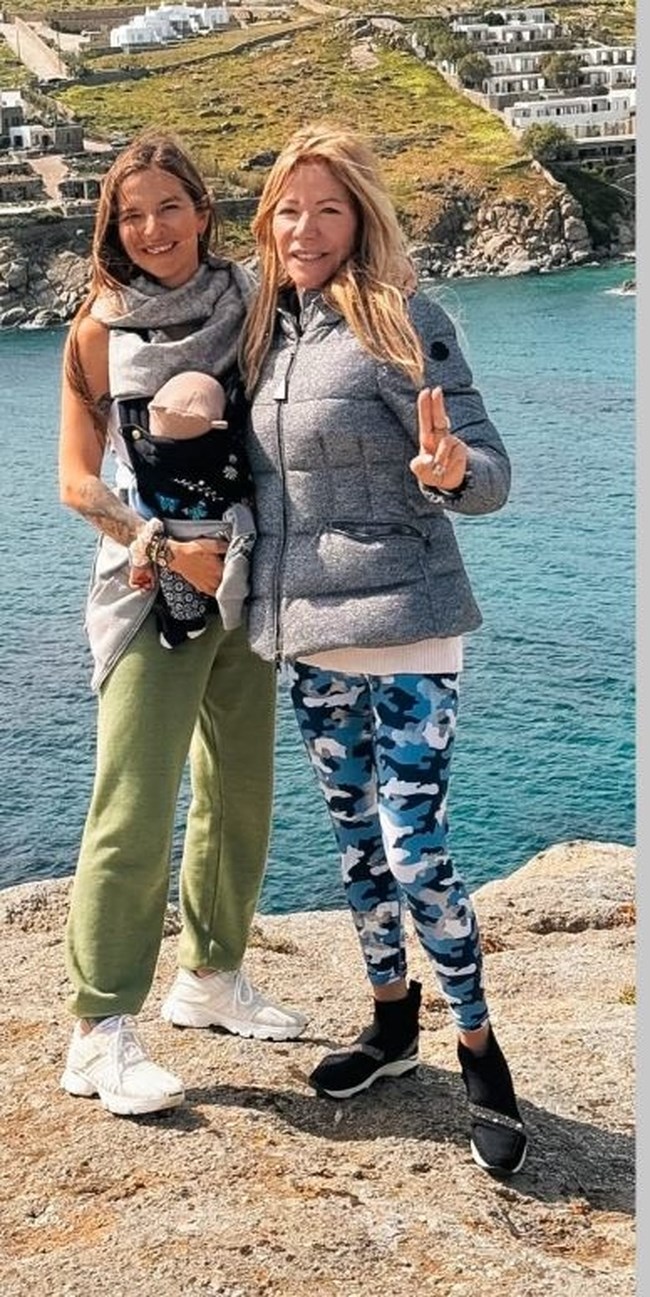 Μαριάννα Λάτση: Χαλαρή εξόρμηση με την κόρη της και τον εγγονό της
