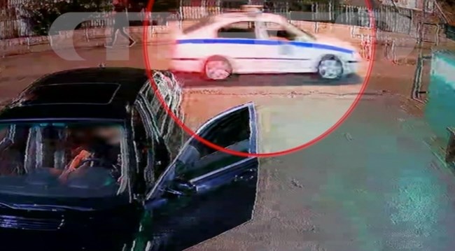 Απόστολος Λύτρας: Η στιγμή που μπαίνει με τη Σοφία Πολυζωγοπούλου στο νοσοκομείο - Την κρατάει από το χέρι [βίντεο]