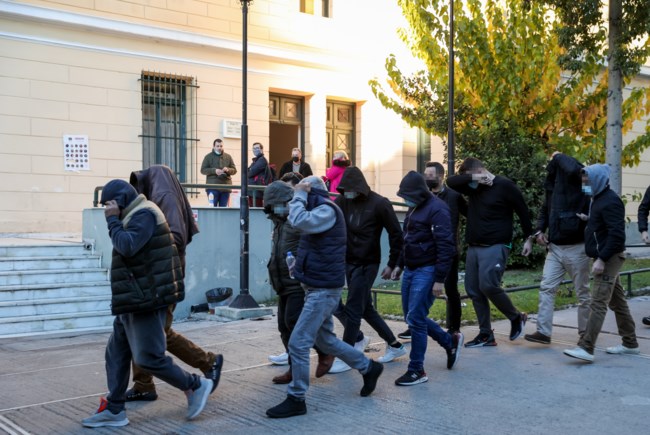 Ο θησαυρός που έκρυβε στο χρηματοκιβώτιό του ο Διοικητής του Α.Τ.. Ασπροπύργου- Αρχηγός του κυκλώματος με τις ελληνοποιήσεις [εικόνες]