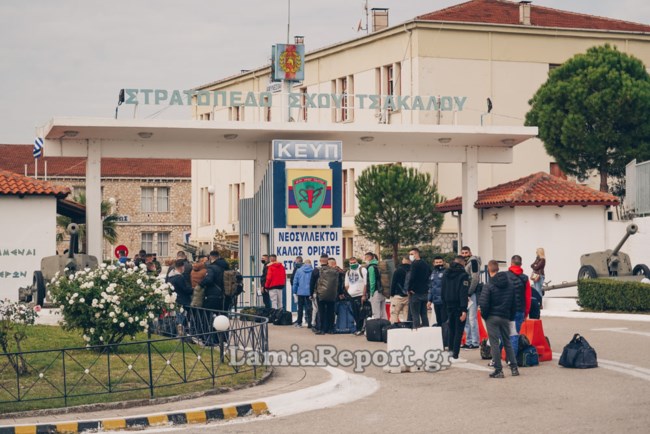 Στρατόπεδο Λαμίας: Με κορονοϊό νεοσύλλεκτοι στο ΚΕΥΠ