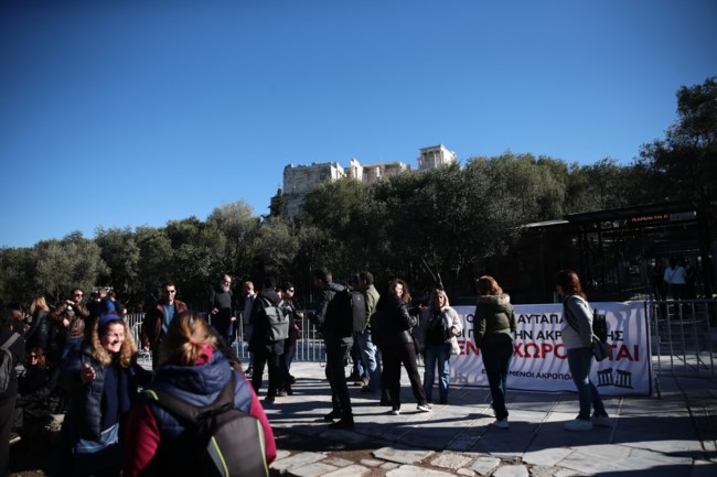 Απεργία στην Ακρόπολη: Πώς 66 απεργοί έκλεισαν την Ακρόπολη και 350 μουσεία και αρχαιολογικούς χώρους