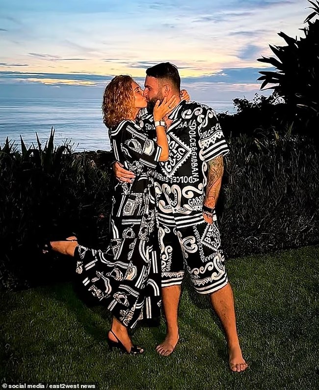 ΡΩΣΟΣ ΚΡΥΠΤΟΝΟΜΙΣΜΑΤΑ