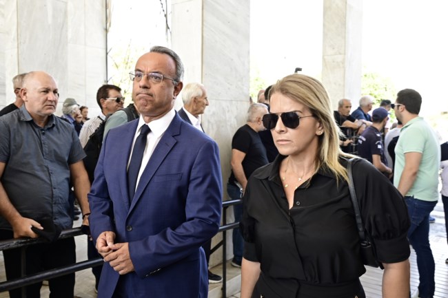 ΛΕΝΑ ΣΑΜΑΡΑ