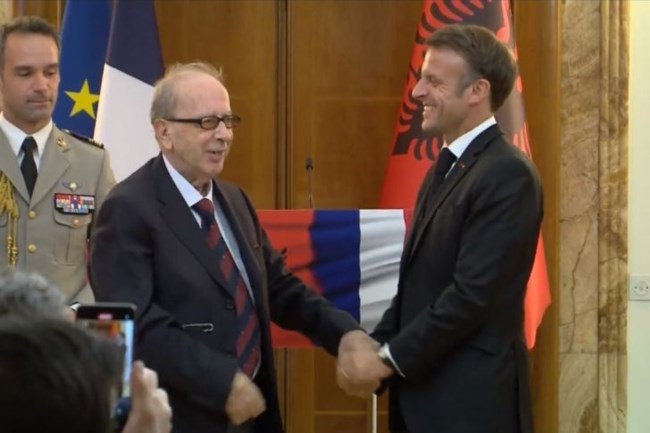 Πέθανε ο σπουδαίος Αλβανός συγγραφέας Ισμαήλ Κανταρέ: Αντιστάθηκε στο καθεστώς Χότζα, αγκαλιάστηκε και τιμήθηκε από τη Γαλλία