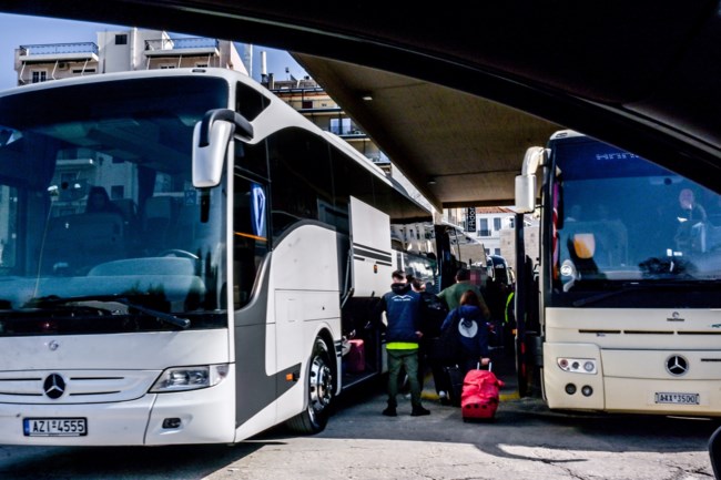 Εξοδος 25η Μαρτίου: Ξεκίνησε η απόδραση για την εθνική επέτειο - Αδειάζει η Αθήνα, αυξημένη η κίνηση και τα μέτρα της Τροχαίας