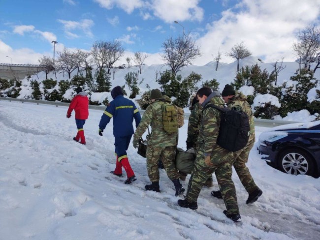 Κακοκαιρία Ελπίς Απεγκλωβισμός