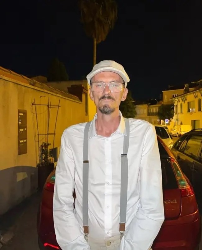 ΓΑΛΛΙΑ STREAMER ΘΑΝΑΤΟΣ