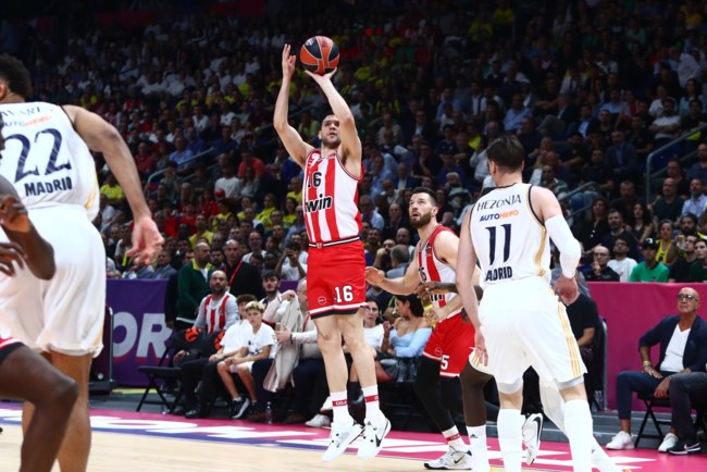 Final 4 Euroleague: Ο Ολυμπιακός βρέθηκε στο -25 πάλεψε για την ανατροπή αλλά η Ρεάλ ήταν ανώτερη