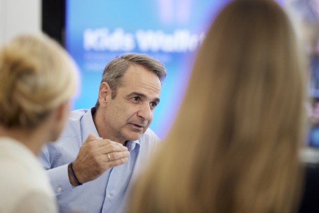 Συνάντηση Μητσοτάκη με την αντιπρόεδρο της Meta - Τι συζήτησαν για Kids Wallet και όριο ψηφιακής ενηλικίωσης