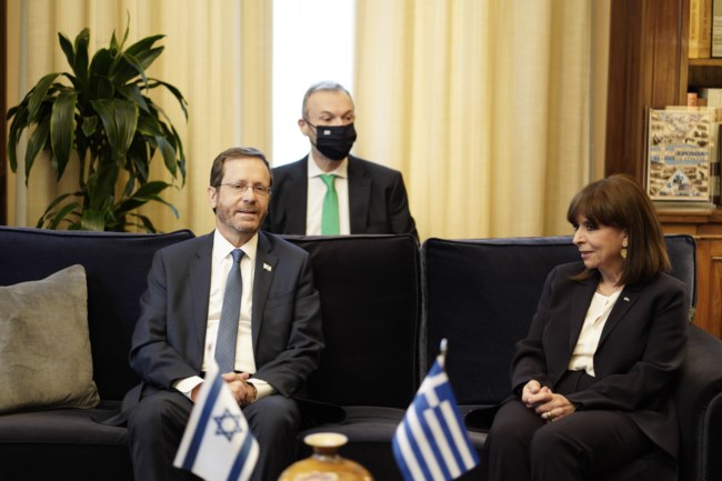 Σακελλαροπούλου για Ουκρανία: Ισως να εξελιχθεί στον μεγαλύτερο πόλεμο στην Ευρώπη μετά τον Β' Παγκόσμιο