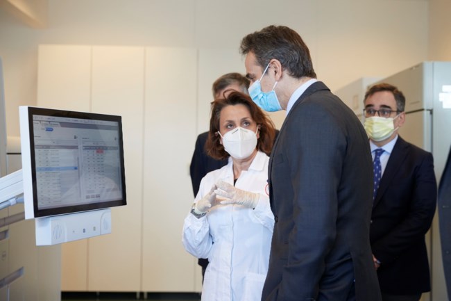 Επίσκεψη Μητσοτάκη στο Εθνικό Κέντρο Αιμοδοσίας [εικόνες]