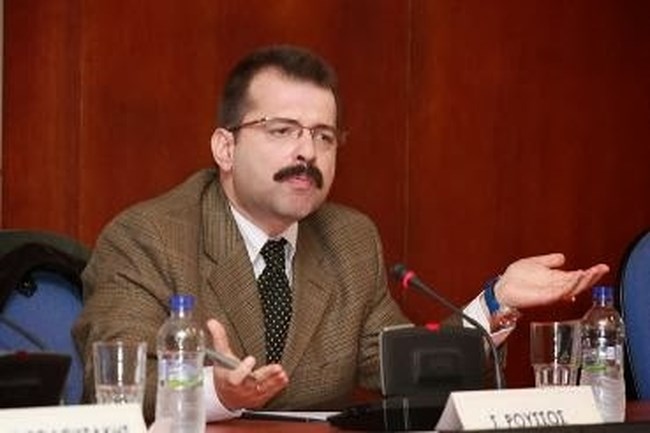 Οι δύο λόγοι που το Ισραήλ χτύπησε τώρα το Ιράν - Ο καθηγητής Σωτήρης Ρούσσος εξηγεί στο TheTOC
