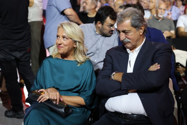 πολακης δουρου
