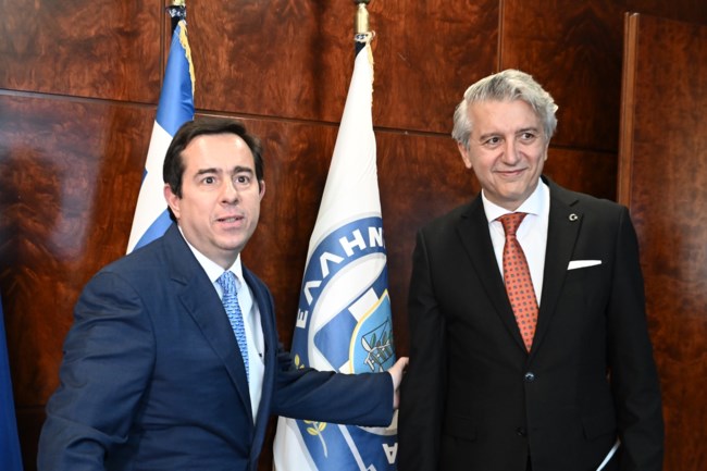 Συνάντηση Μηταράκη με τον Τούρκο πρέσβη στην Αθήνα - Αναθερμαίνεται η πιθανότητα τριμερούς στον Έβρο για το μεταναστευτικό