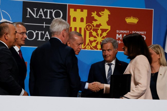 ΝΑΤΟ: Άρση του βέτο από την Τουρκία - Ο Ερντογάν συμφώνησε για την ένταξη Σουηδίας και Φινλανδίας