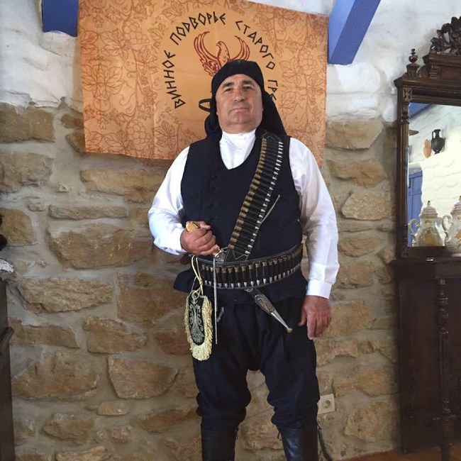 Κορονοϊός: Αυτός είναι ο πρώτος Ελληνας που έκανε το ρωσικό εμβόλιο - "Δεν φοβήθηκα" [βίντεο]