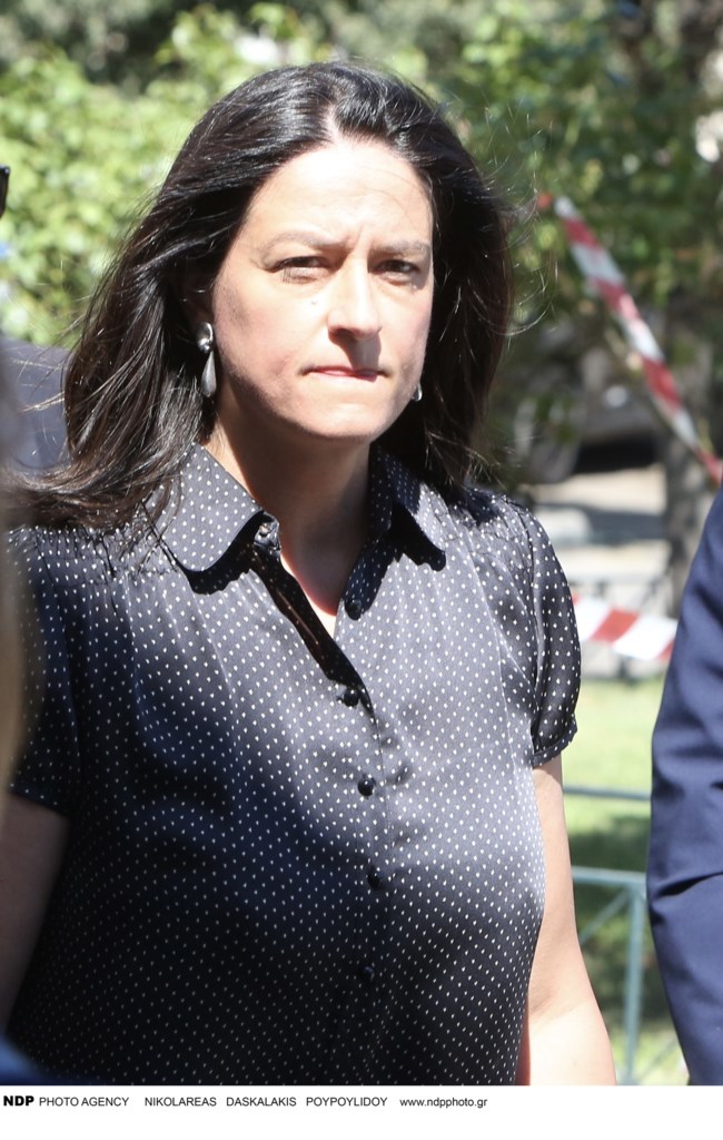 ΛΕΝΑ ΣΑΜΑΡΑ