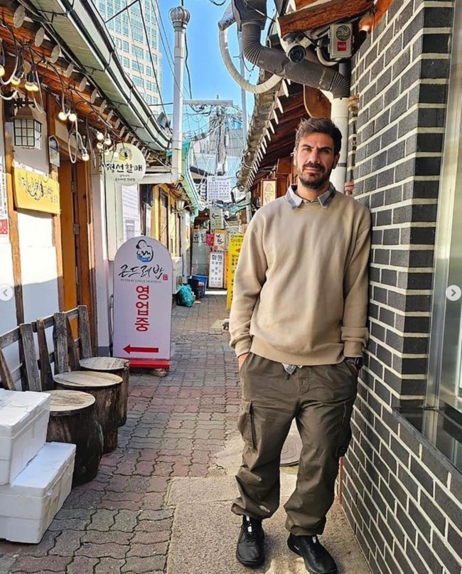 Άκης Πετρετζίκης: Νέο ξεκίνημα το Σάββατο για τον γνωστό σεφ