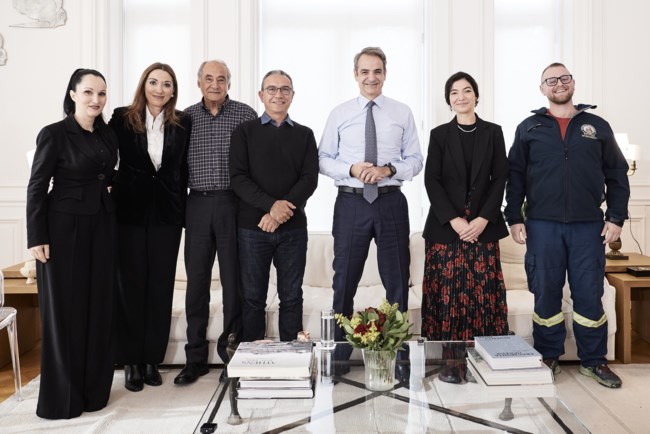 μητσοτακης εθελοντες