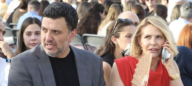 Τζένη Μπαλατσινού