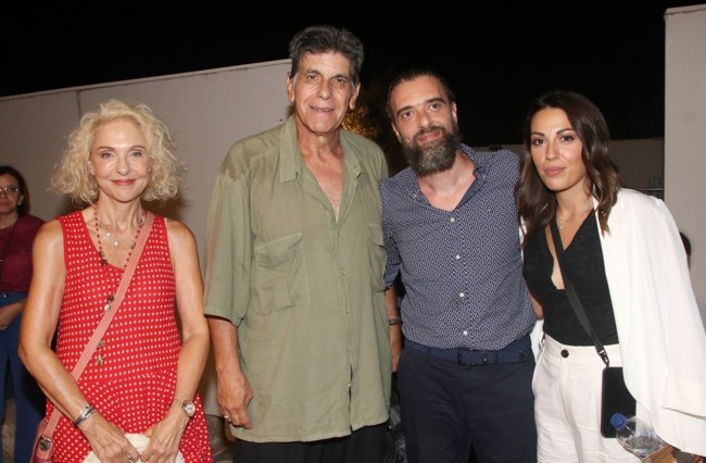 ΜΕΝΕΝΑΚΟΥ ΤΣΑΦΟΥΛΙΑΣ