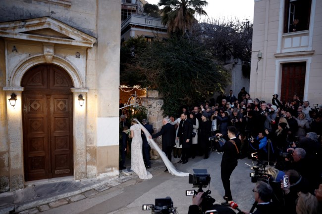 Ακτινογραφία της Daily Mail στον γάμο Χρυσής και Νικόλαου: Γιατί έγινε σε τόσο κλειστό κύκλο - Στη σκιά της Τατιάνας