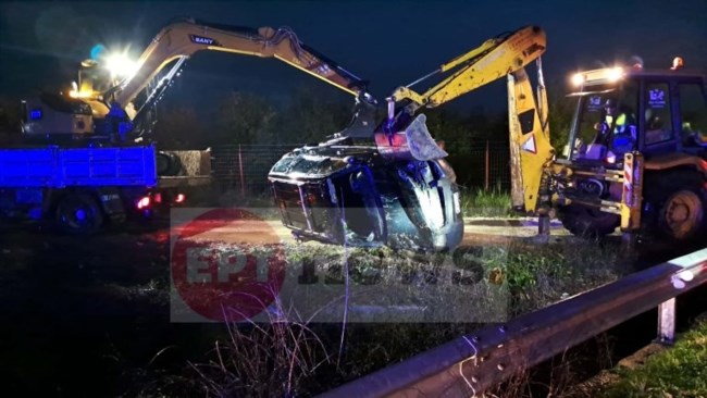 Ηλεία: Θρίλερ στην Ανδραβίδα με την αναζήτηση οδηγού - Το αυτοκίνητό του εγκλωβίστηκε σε αρδευτικό κανάλι