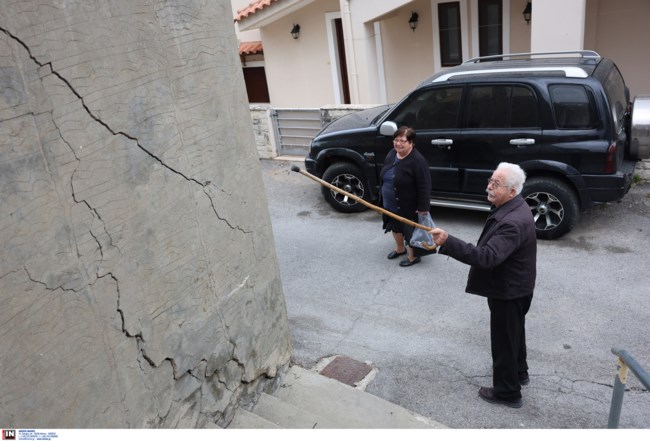 Βούτες Ηρακλείου: Τεκτονική διάρρηξη η πιθανή αιτία των ρηγματώσεων, λέει ο Λέκκας - Ζημιές σε 20 σπίτια, ακατάλληλα τα 7
