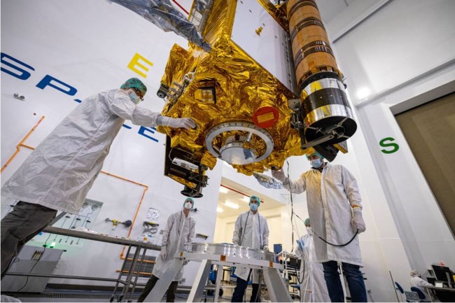 NASA ΔΙΑΣΤΗΜΙΚΟΣ ΔΟΡΥΦΟΡΟΣ