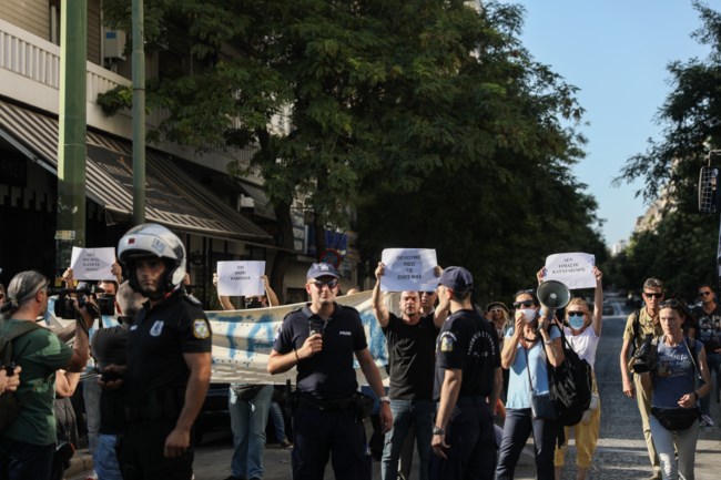 Αντιπροσφυγική συγκέντρωση Βικτώρια