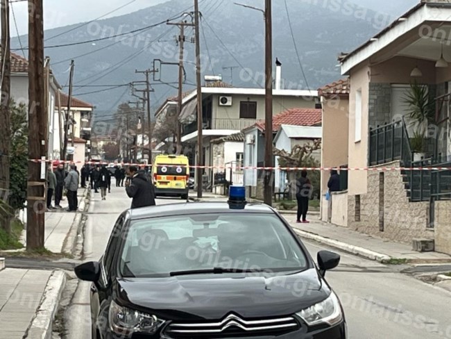 Λάρισα: Είχε σχεδιάσει το μακελειό ο 60χρονος - Ζητούσε να έρθει στο σημείο ο αστυνομικός που τον είχε συλλάβει το 2001