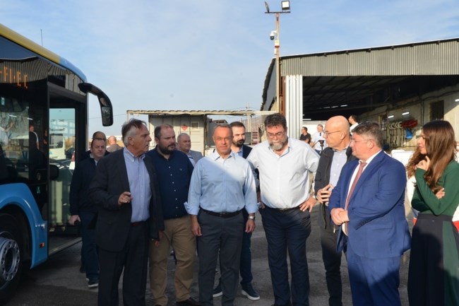 Στον δρόμο 35 νέα λεωφορεία αντιρρυπαντικής τεχνολογίας σε 11 γραμμές της Αττικής - Ανάρτηση Μητσοτάκη