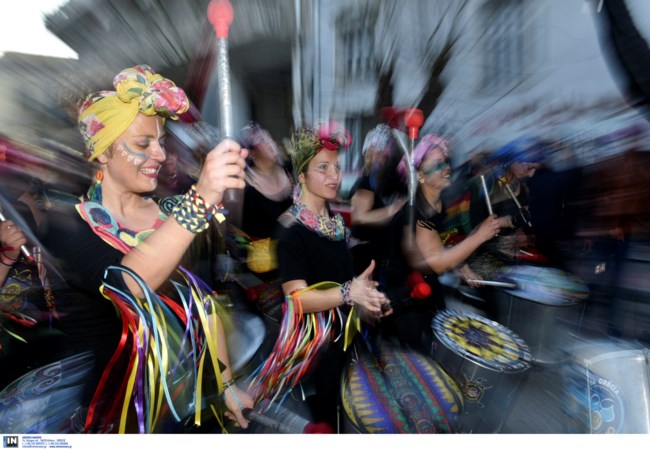 Τα επόμενα βήματα για την πλήρη χαλάρωση των μέτρων ως τον Μάρτιο - Γιατί είναι επιφυλακτικοί οι ειδικοί