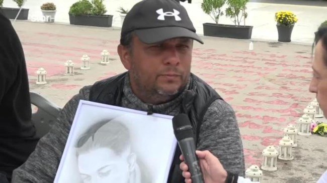 ε