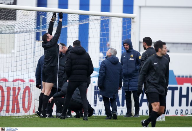 Super League: Αναβλήθηκε το Ατρόμητος-ΑΕΚ, επειδή το ένα τέρμα ήταν... πιο κοντό [βίντεο]