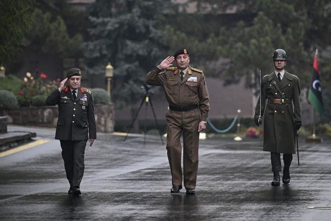 Ποιoς ήταν ο Λίβυος στρατηγός που σκοτώθηκε με το Falcon: Πολέμησε τον Καντάφι, οραματίστηκε την επανένωση της Λιβύης