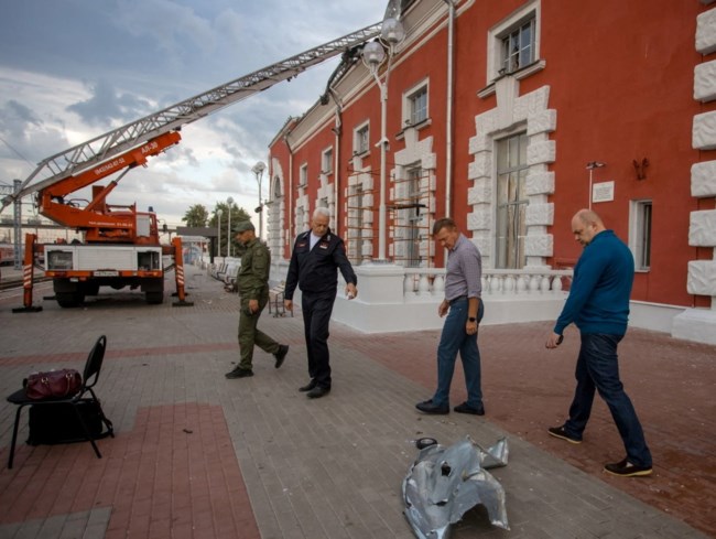 Ρωσία: Ουκρανικό drone συνετρίβη στον σιδηροδρομικό σταθμό της πόλης Κουρσκ - Πέντε τραυματίες