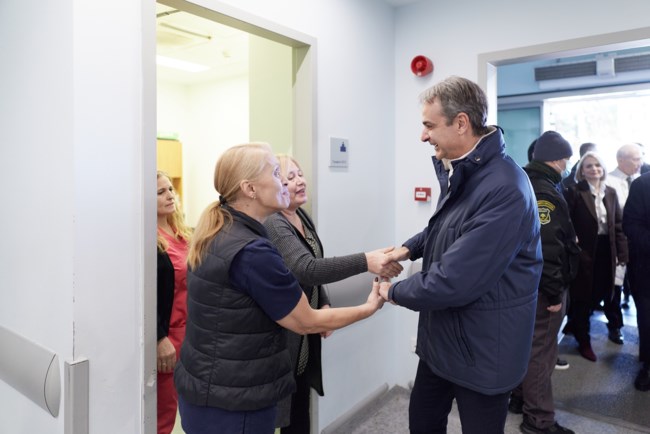 Μητσοτάκης: Πρωτοχρονιάτικη επίσκεψη στο Νοσοκομείο "Γεώργιος Γεννηματάς"