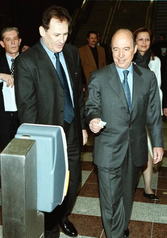 ΕΓΚΑΙΝΙΑ ΜΕΤΡΟ ΑΘΗΝΑ 2000