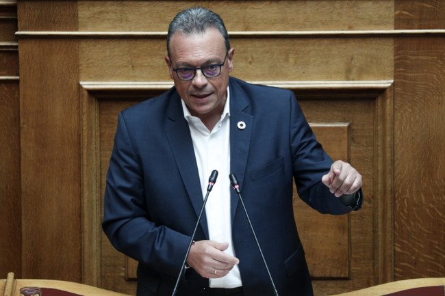 Φάμελλος Βουλή