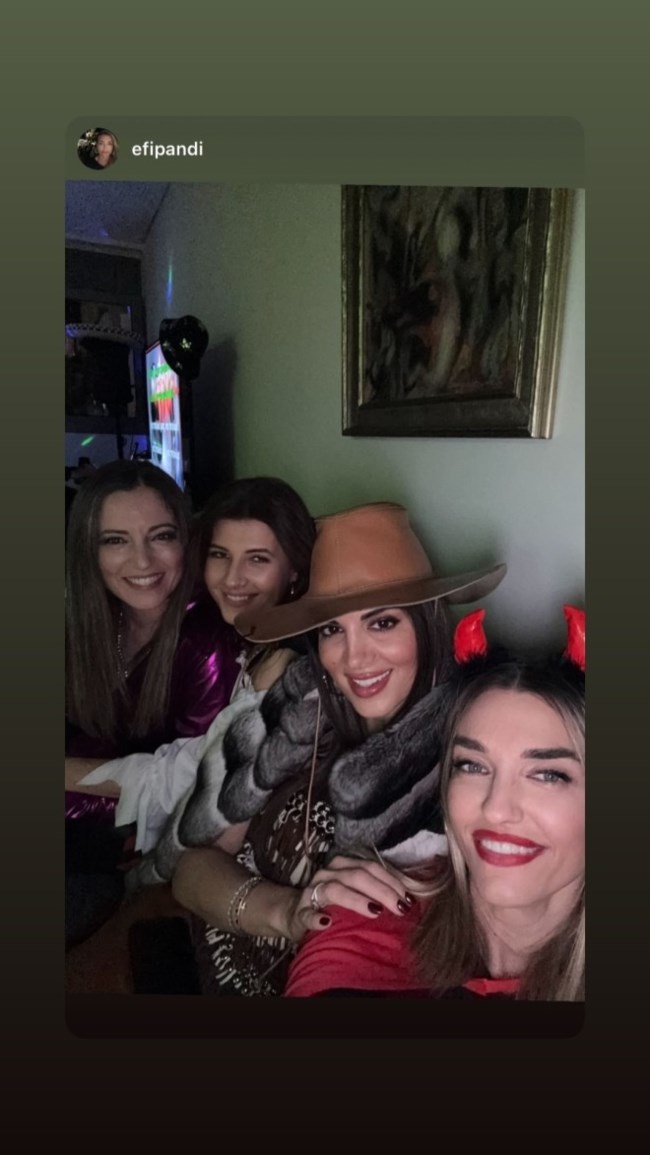 Τσιμτσιλή - Σοφός: Cowgirl και cowboy, σε πάρτι με τα παιδιά  - Μασκαρεμένη όλη η οικογένεια [εικόνες]