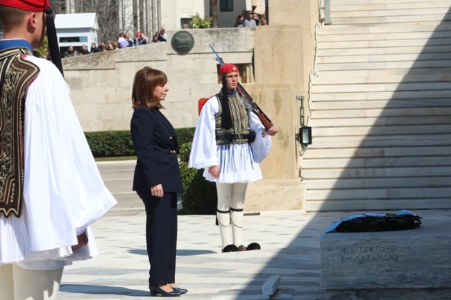 25η Μαρτίου: Μεγαλειώδης η στρατιωτική παρέλαση στο κέντρο της Αθήνας [Εικόνες - Βίντεο]