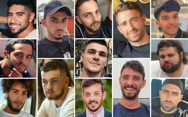 Η στιγμή που ο Ερυθρός Σταυρός παραλαμβάνει τη δεύτερη ομάδα των 13 ομήρων