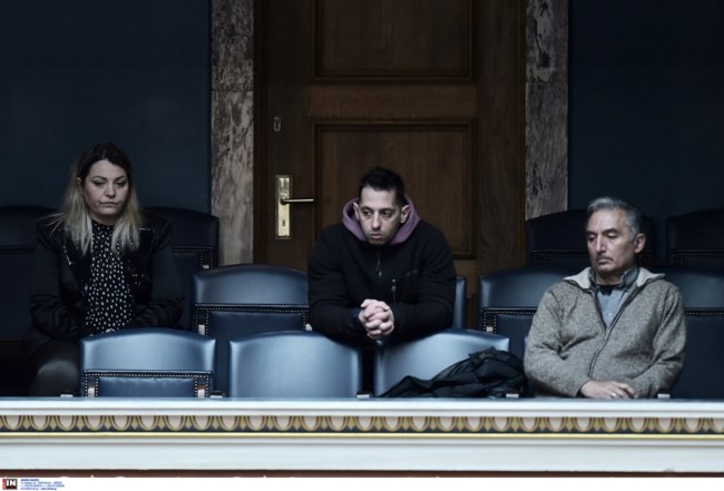 ΒΟΥΛΗ ΣΥΓΓΕΝΕΙΣ ΤΕΜΠΗ